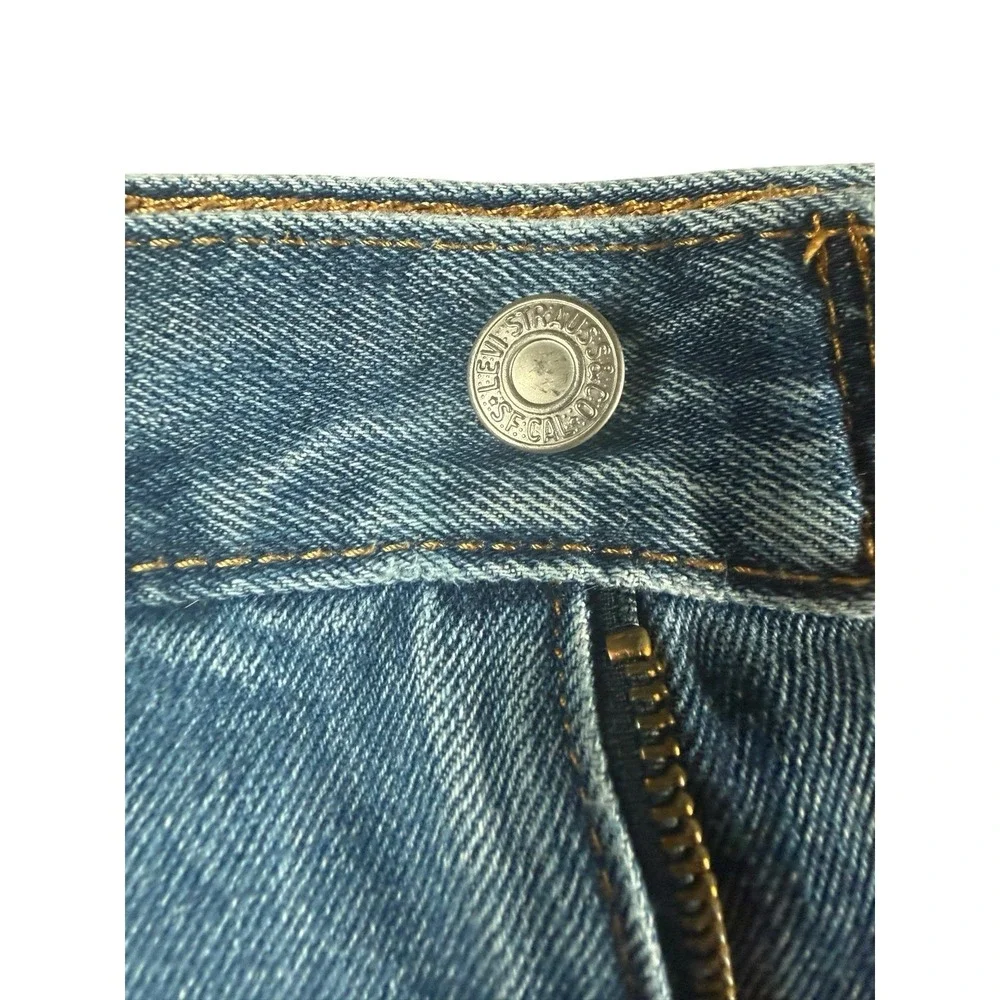 Rare Levi's 550 Jeans Mens 38x29 Relaxed Fit Blank Red Tab Light Wash Denim